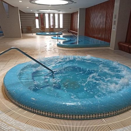 Luxury Apartment Dunapest With Spa And Pool Budapeste Exterior foto