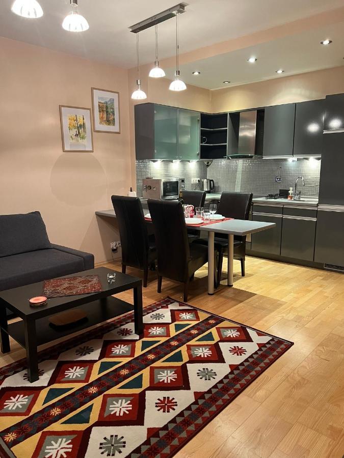 Luxury Apartment Dunapest With Spa And Pool Budapeste Exterior foto