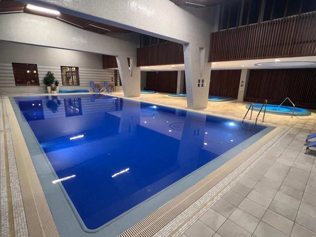 Luxury Apartment Dunapest With Spa And Pool Budapeste Exterior foto